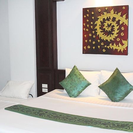 Patong Buri Hotel Exterior photo
