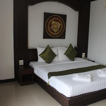 Patong Buri Hotel Exterior photo
