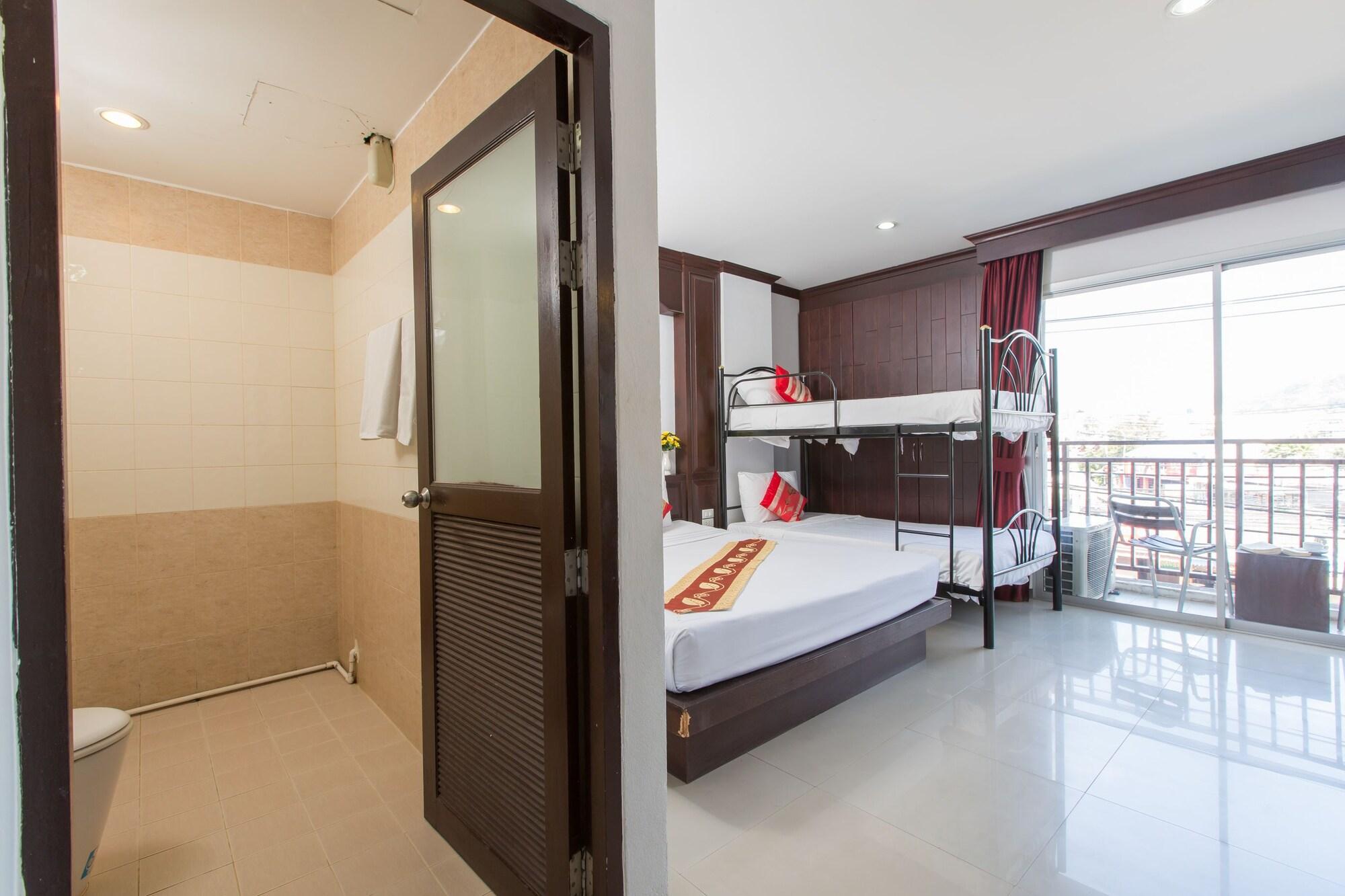 Patong Buri Hotel Exterior photo