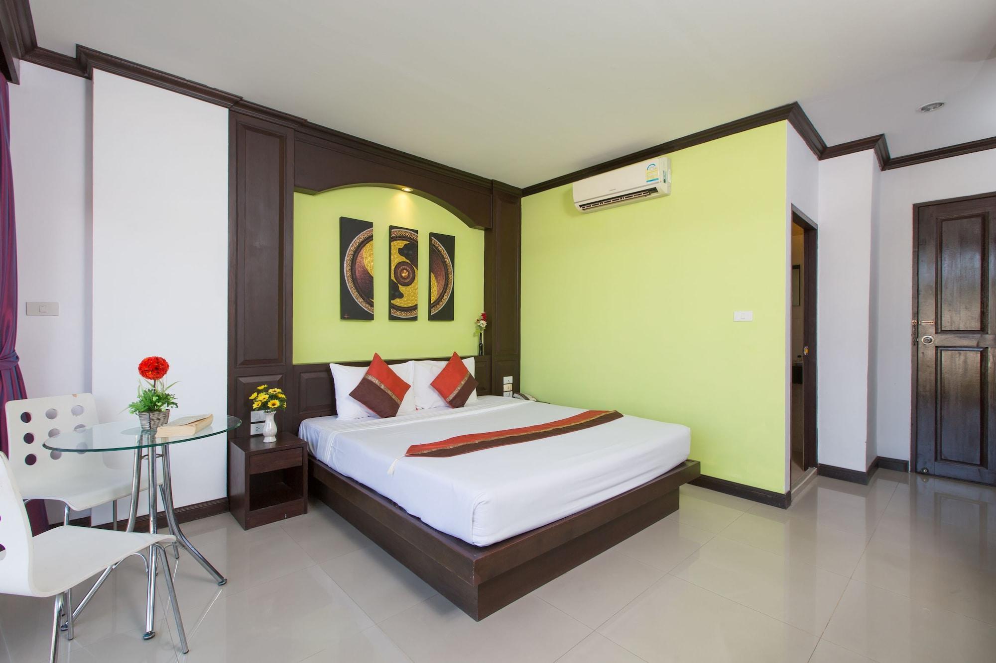Patong Buri Hotel Exterior photo