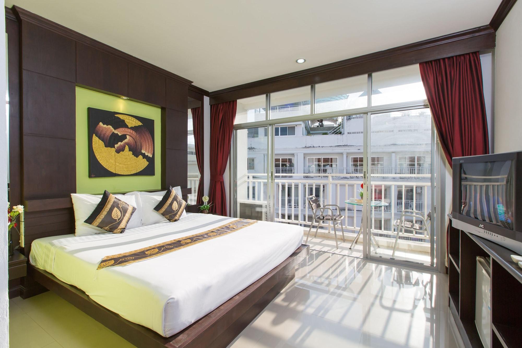 Patong Buri Hotel Exterior photo