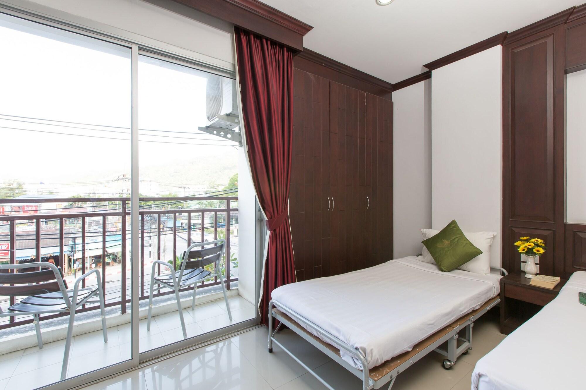 Patong Buri Hotel Exterior photo